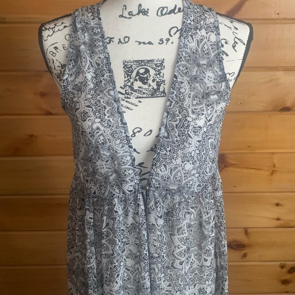 Xhilaration Black and White Bohemian Swim Cover-Up or wear T-Shirt with Jeans - Picture 2 of 6